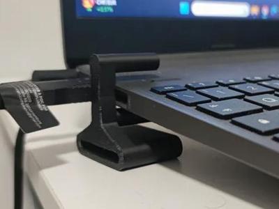 Notebook lifter for improving ventilation