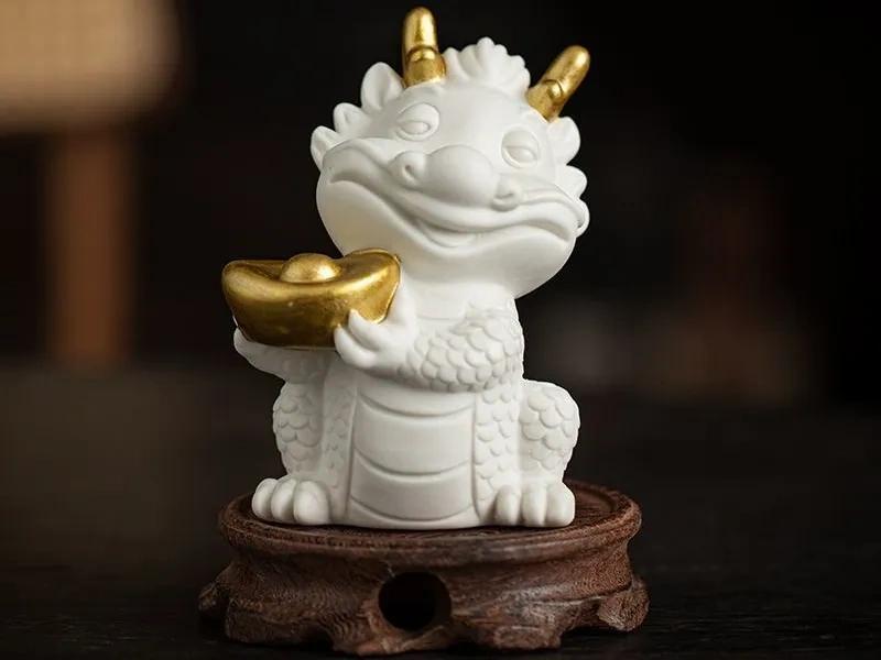 Spiritual Qi Pet: Little White Dragon Ingot