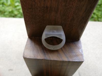 Edgeless Square Ring