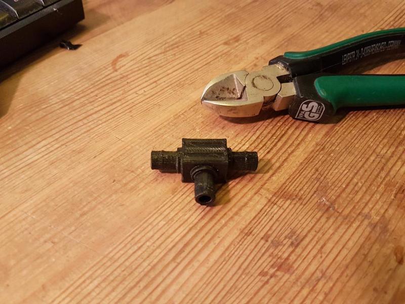 T-Piece / T-Stück für 8mm(inner) hose/Schlauch (water/air)