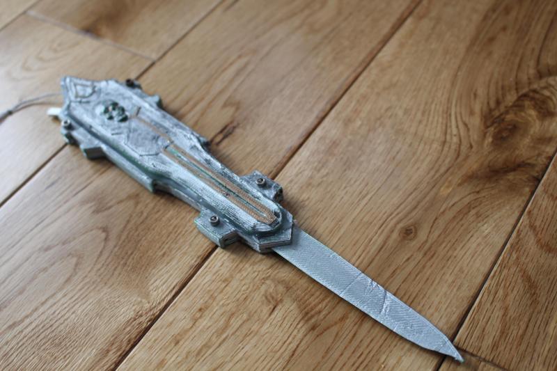 Assassins Creed Black Flag Hidden blade (working)