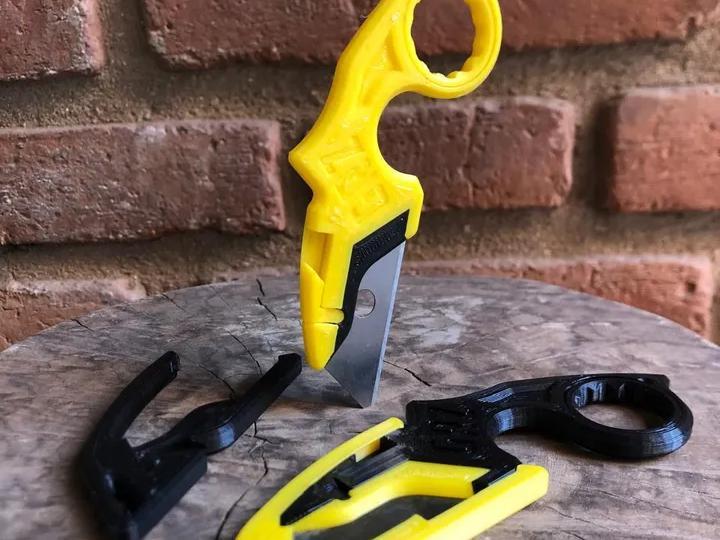 Claws knife adapted for trapezoidal craft blades