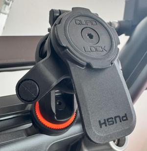 BMW CE02 SP Connect to Quadlock adapter