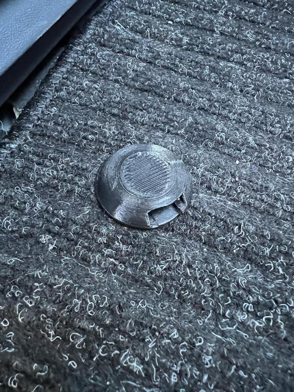 Fiat Ducato Fussmattenbefestigung