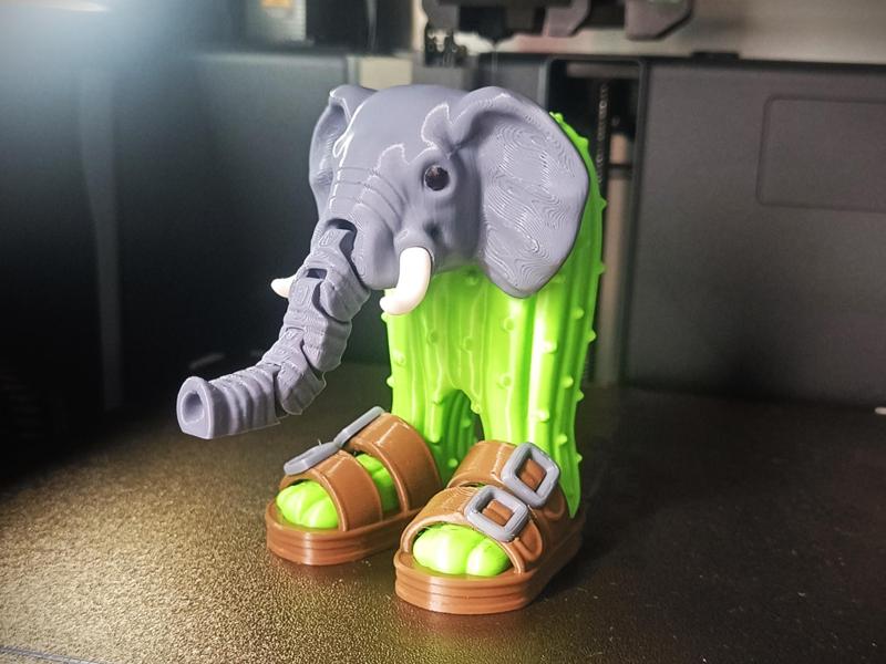 Lirili Larila articulated toy