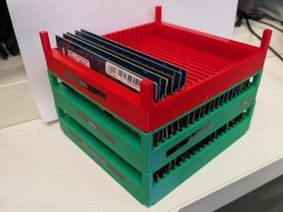 DDR2 DDR3 and DDR4 DIMM RAM Stackable Storage