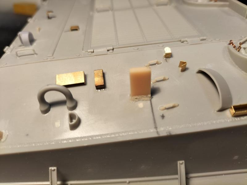 1/16 M4 SHERMAN TANK ENGINE LOUVERS SUPPORT FOR I LOVE KIT