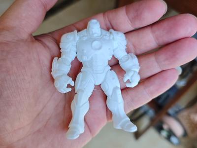 Mech Soldier Figurine, Scalable for Printing, Children's Toy, Collectible Display Model, One-Click Print-in-Place