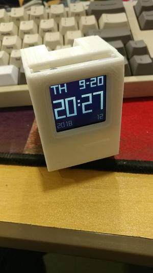 Classic Mac(Macintosh) iPod nano dock