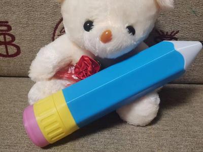 A minimalistic pencil storage box.