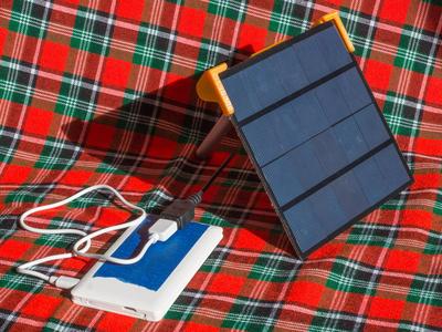 Solar Panel Stand for Increased Energie Harvesting