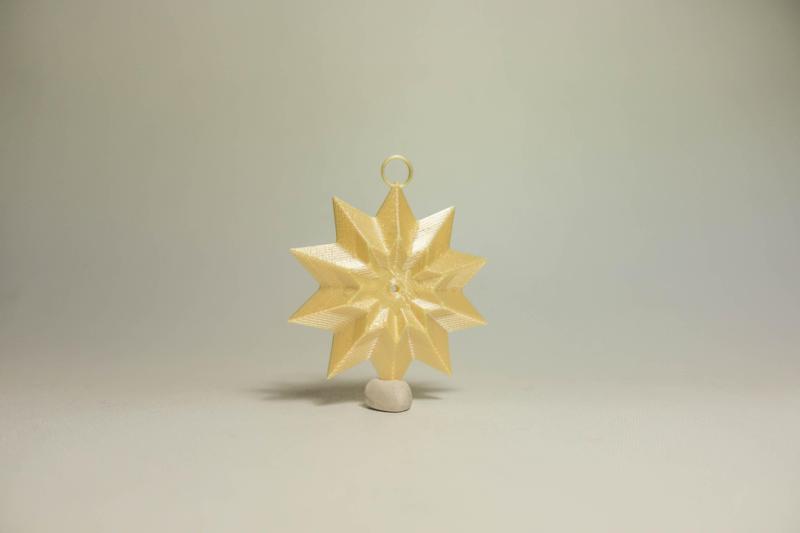 Star 2 bauble