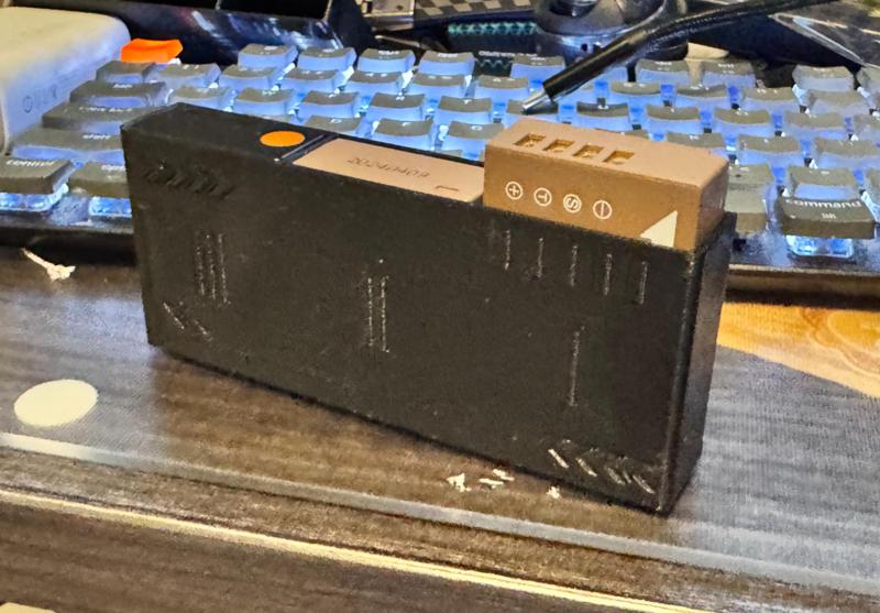 Fujifilm W126S battery clip, 3 slots 