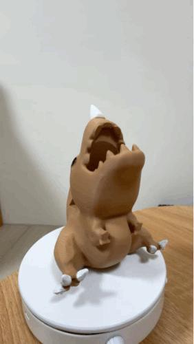 Adorable and sturdy multi-purpose baby dragon pen holder