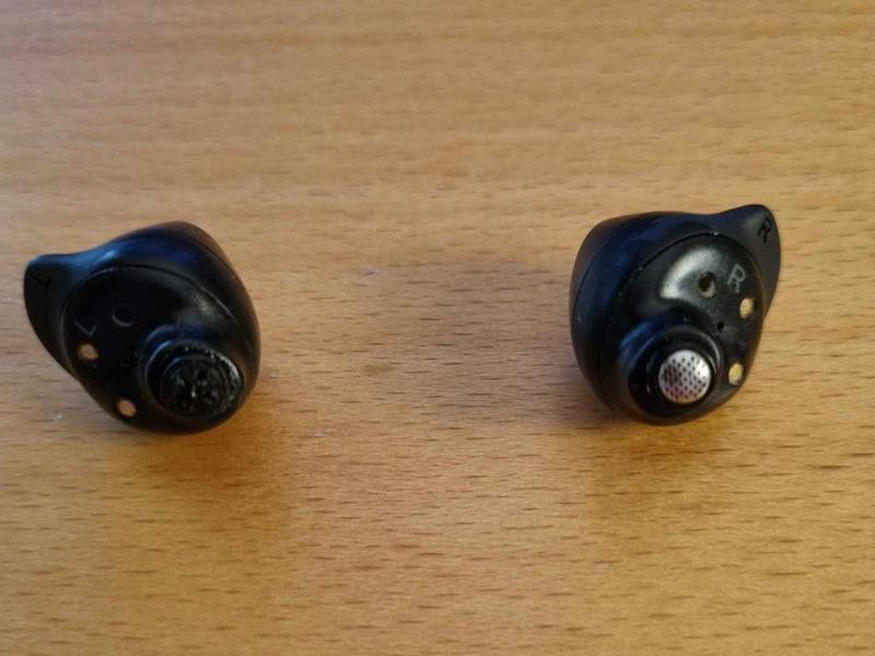 Earbud mesh replacement