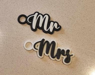 Mr & Mrs keychain