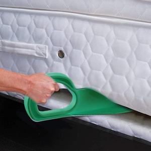 Bed Maker and Mattress Lifter Tool Helps Lift and Hold The Mattress- Can Tuck Sheets or Bed Skirts Alleviating Excess Strain