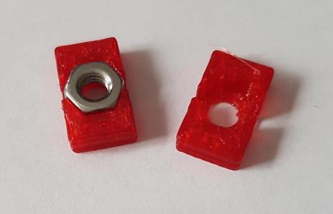 M4 nut holder for coaxis profiles