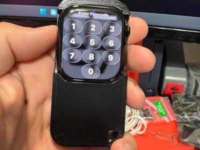 Apple Watch Series 10 46mm Watch Pod