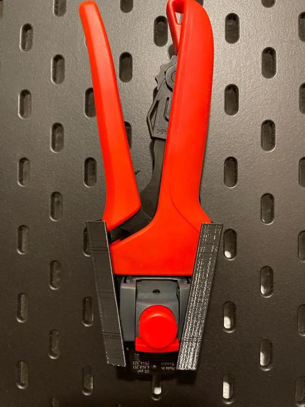Skadis T-Nut mount for Molex Hand Crimp Tool