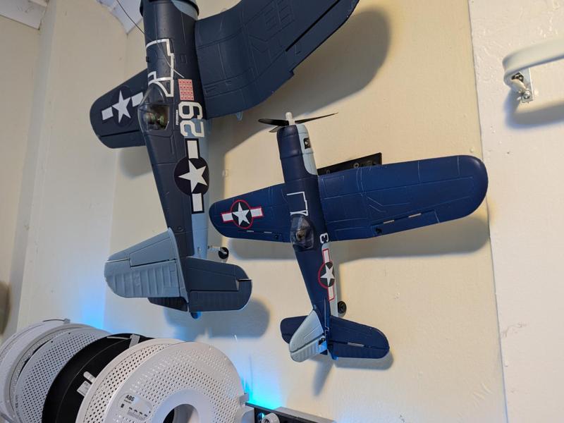 LEAMBE F4U Corsair Wall Mount