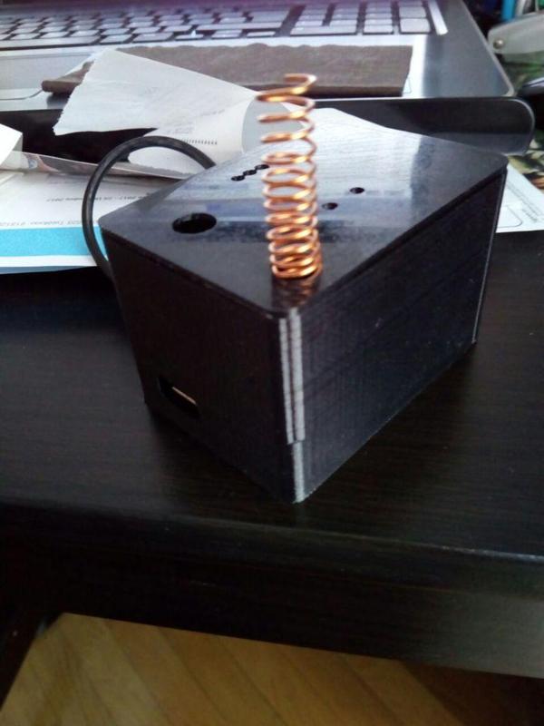 TP-Link TL-WR703N Custom case