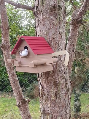 NICHOIR, BIRD SHELTER, BIRD HOUSE WITH FOOD AND BATH