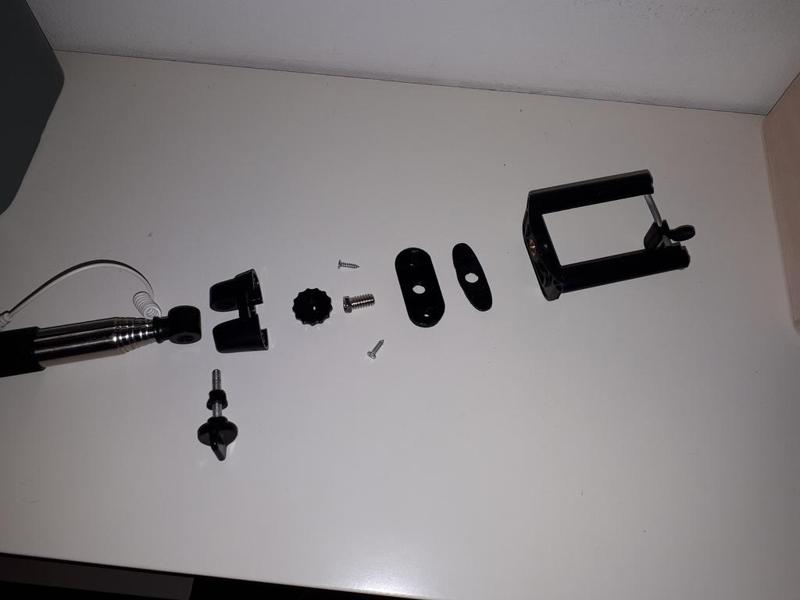 Icanany selfie pole rotating interface