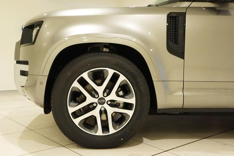 CENTER WHEEL COVER NEW LAND ROVER DEFENDER