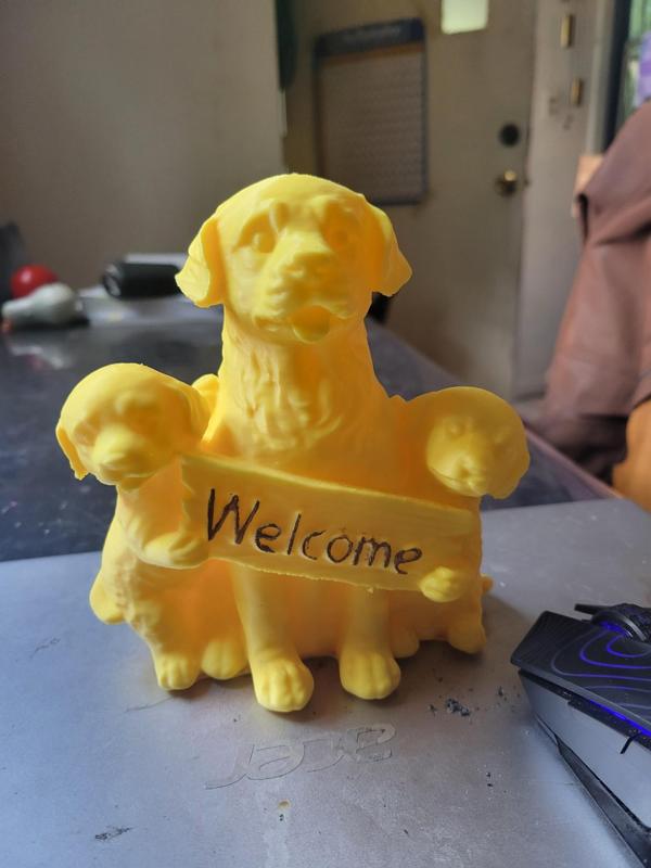 Golden retriever family welcome