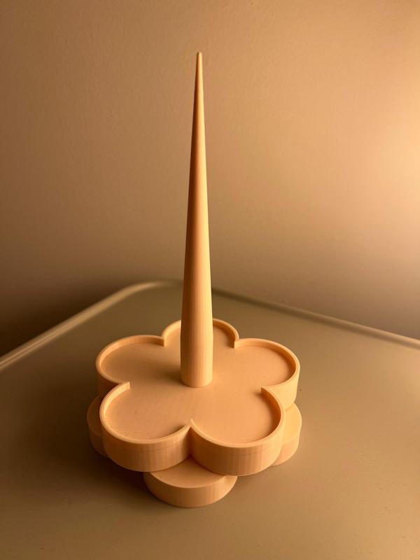 Yarn Spinner (Flower)