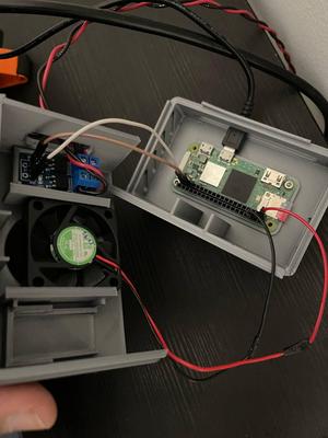 Raspberry pi zero 2 W case with PWM
