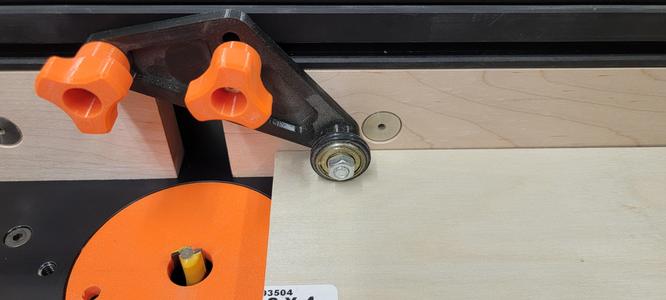 Router Table Infeed Guide (Jess-Em)