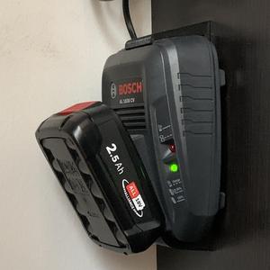 Bosch Charger AL1830CV Wall Mount