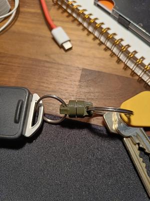 Magnetic key chain