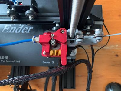 guide pour filament du bas