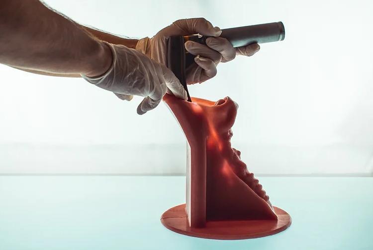 Simple intubation task trainer
