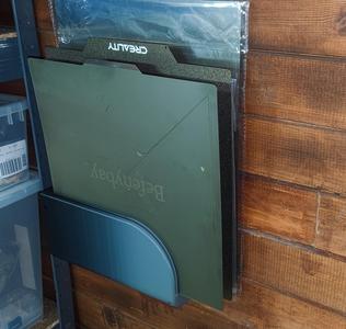 Wall mounted buildplate holder