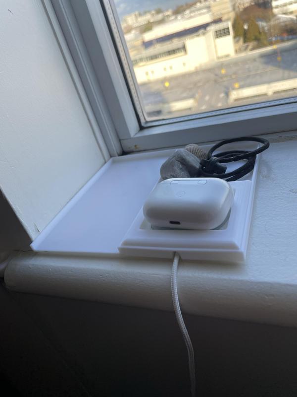 Airpods + Iphone + Bits Catchall (Wireless Charging)