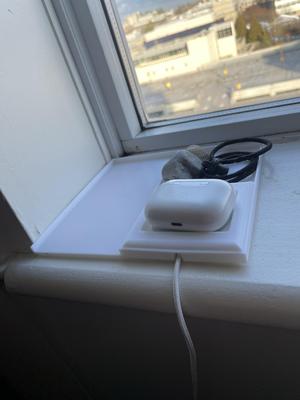 Airpods + Iphone + Bits Catchall (Wireless Charging)