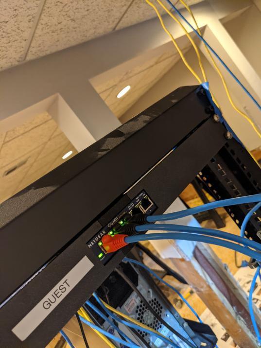 Netgear GS105 Switch Rackmount Adapter