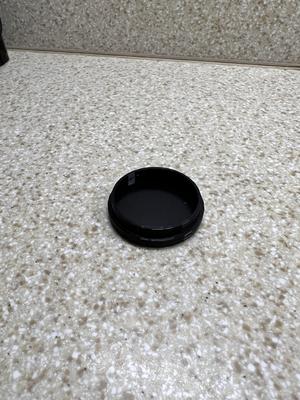 Simple cap for small hour glass