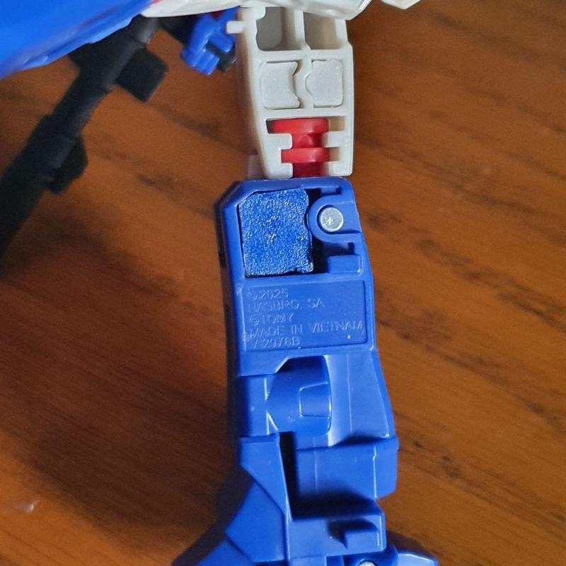 Studio Series Devastation Optimus Prime leg and thigh fillers
