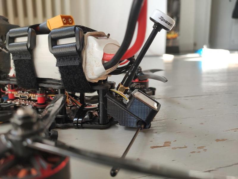 PiratFrames Sloop V3 GPS (HGLRC M80) - SMA - Immortal T (crossfire) mount