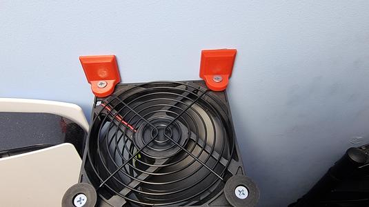 PC Fan Wall Mount
