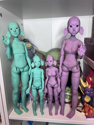 Dxgirly Designs Feesh Twins 2-pack BJD dolls (Leith and Sereia)