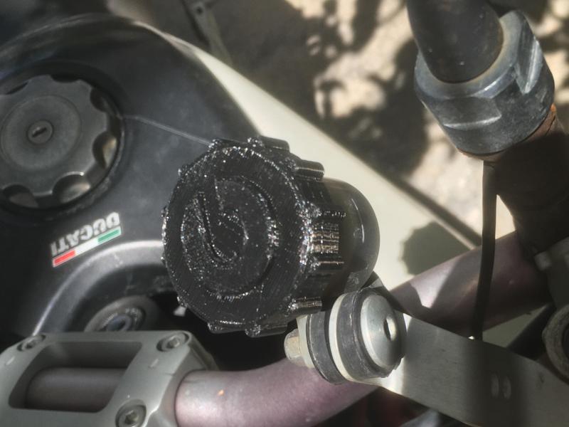 Custom brake fluid cap reservoir brembo for ducati front clutch fluid reservoir