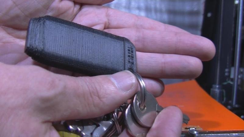 Pour New UK Pound Coin Holder