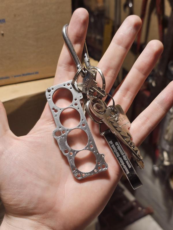 🚗 2.0 ABT Audi 80 - Cylinder head gasket as key fob 🔧