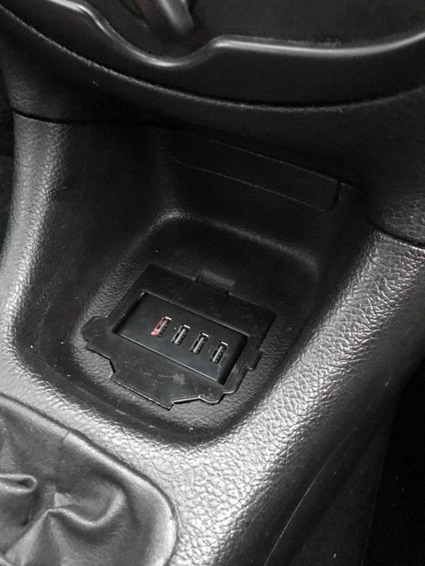 Peugeot 206 Ashtray replacment